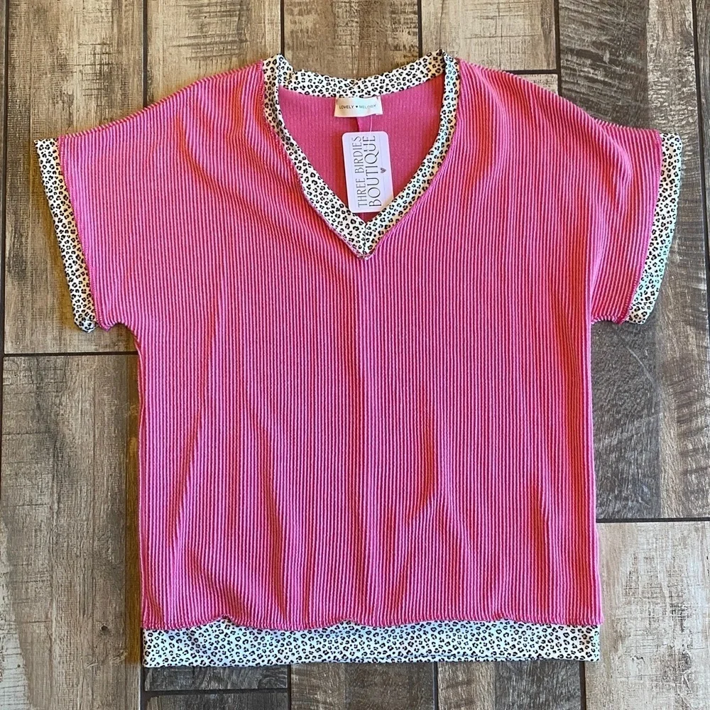 Lovely Melody Pink Short Sleeve Ribbed Top with Cheetah Patterned Edges 🆕